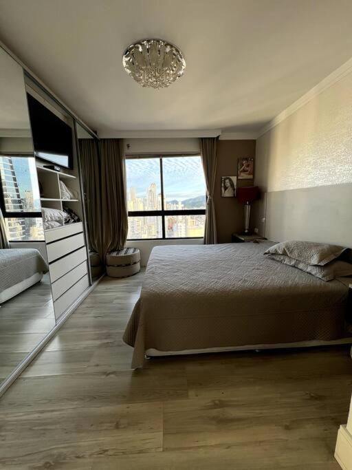 Apartamento No Centro, Com Vista Mar E Cristo Luz *